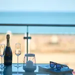 Apartament Summerland Vedere La Mare