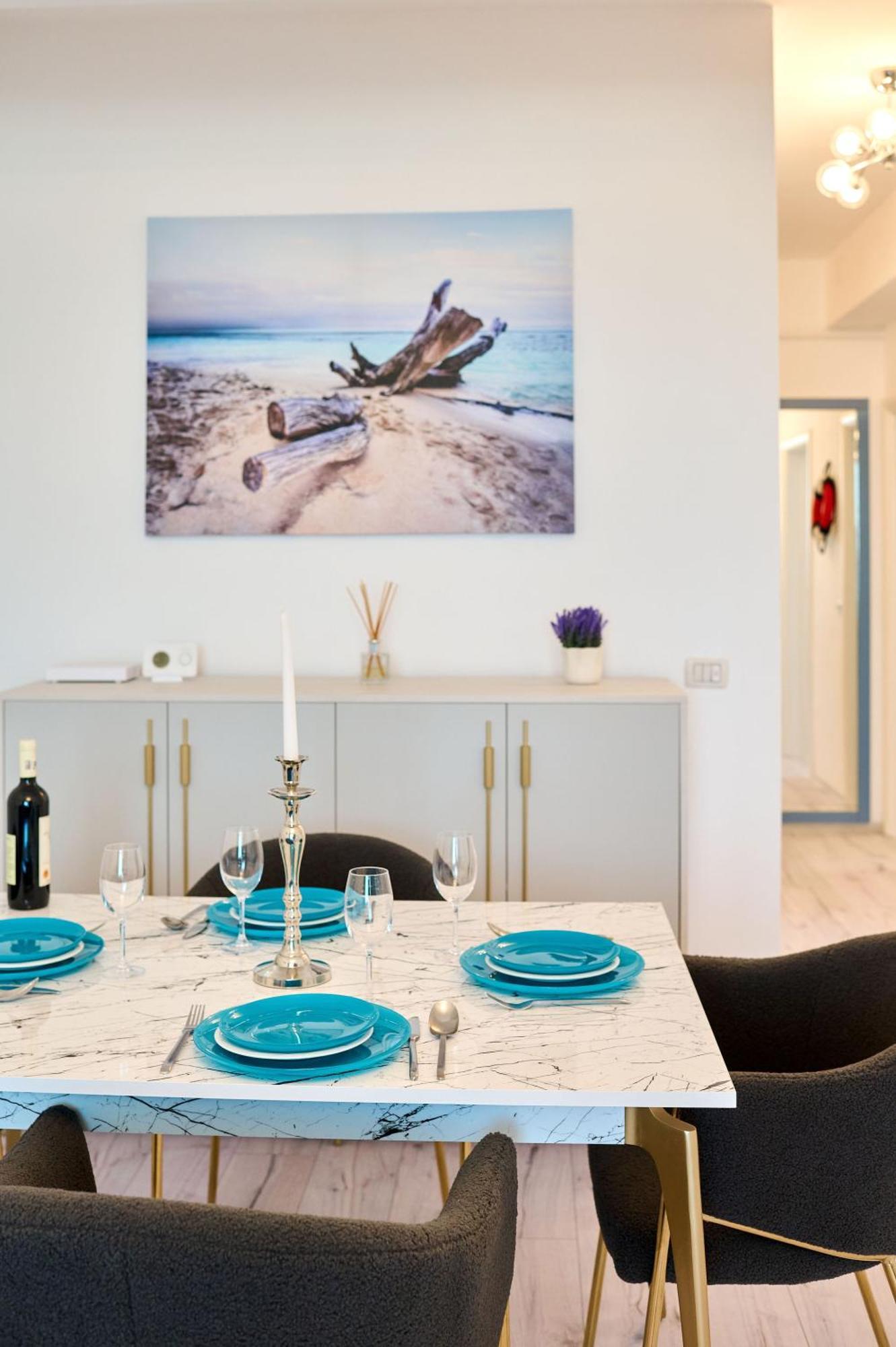 Summerland La Mare